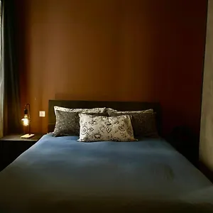  Accommodatie bij particulieren Airport Bedroom With Your Own Private Bathroom Self Check In And Self Check Out Air-condition Included