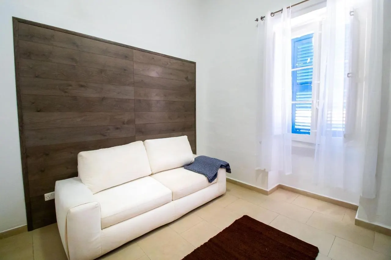 Brant Lodging Sliema Apartment